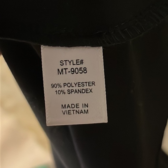 Zenana Black Loungewear Set Leggings and Short Sleeve Tee - Picture 7 of 8